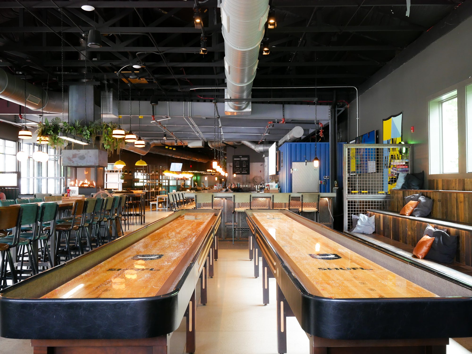 Full bleed background